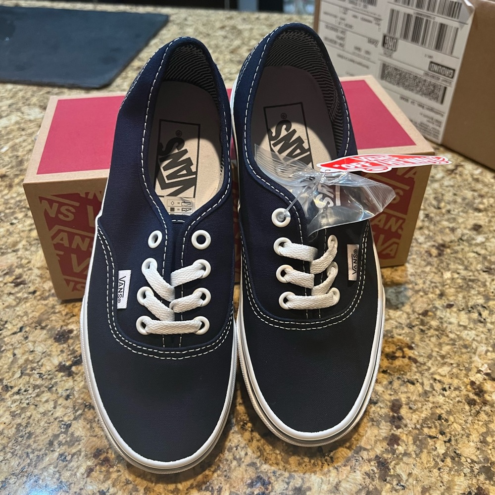 Authentic Vans Dark Blue/White